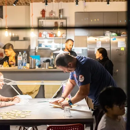 Hostel Good People Design Belgrade