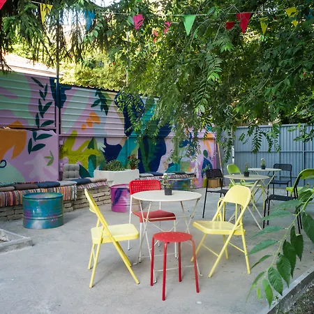 Hostel Good People Design *