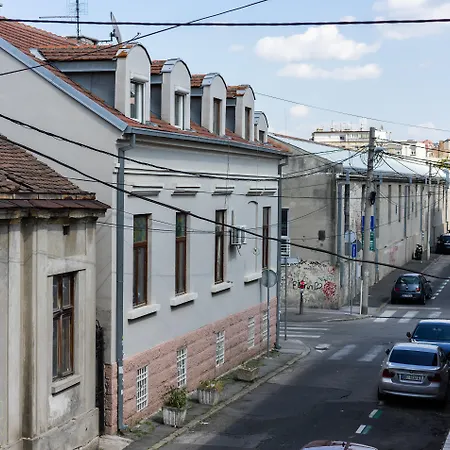 Good People Design Hostel *