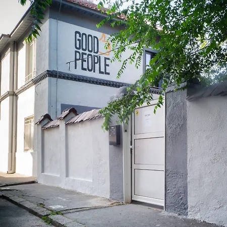 بيت شباب Good People Design *