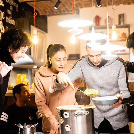 Good People Design بيت شباب